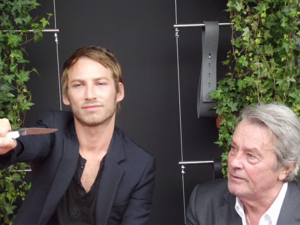 Rencontre avec Alain Delon et Ora Ito pour Laguiole 
