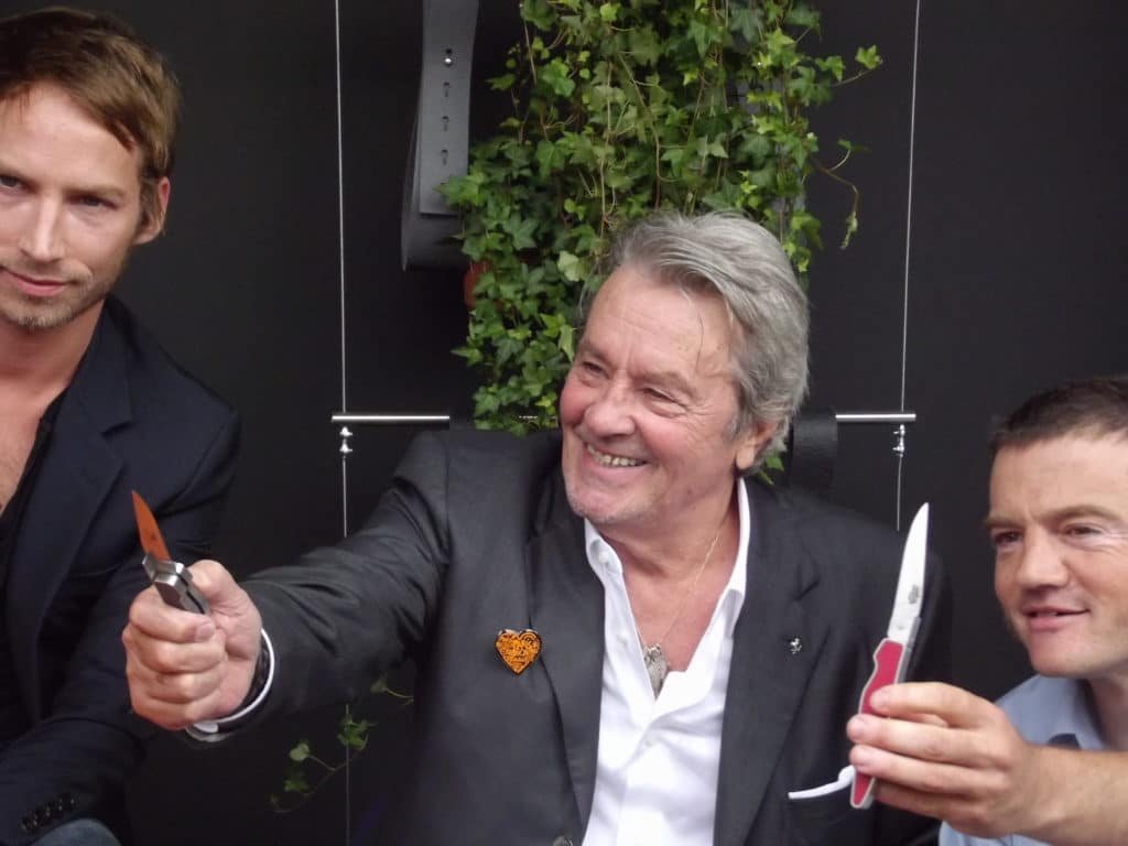 Rencontre avec Alain Delon et Ora Ito pour Laguiole 
