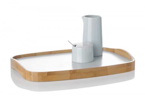 Le plateau Emma by Sebastian Holmbäck et Ulrik Nordentoft