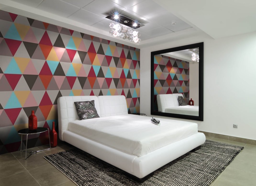 Aménager une petite chambre le papier peint