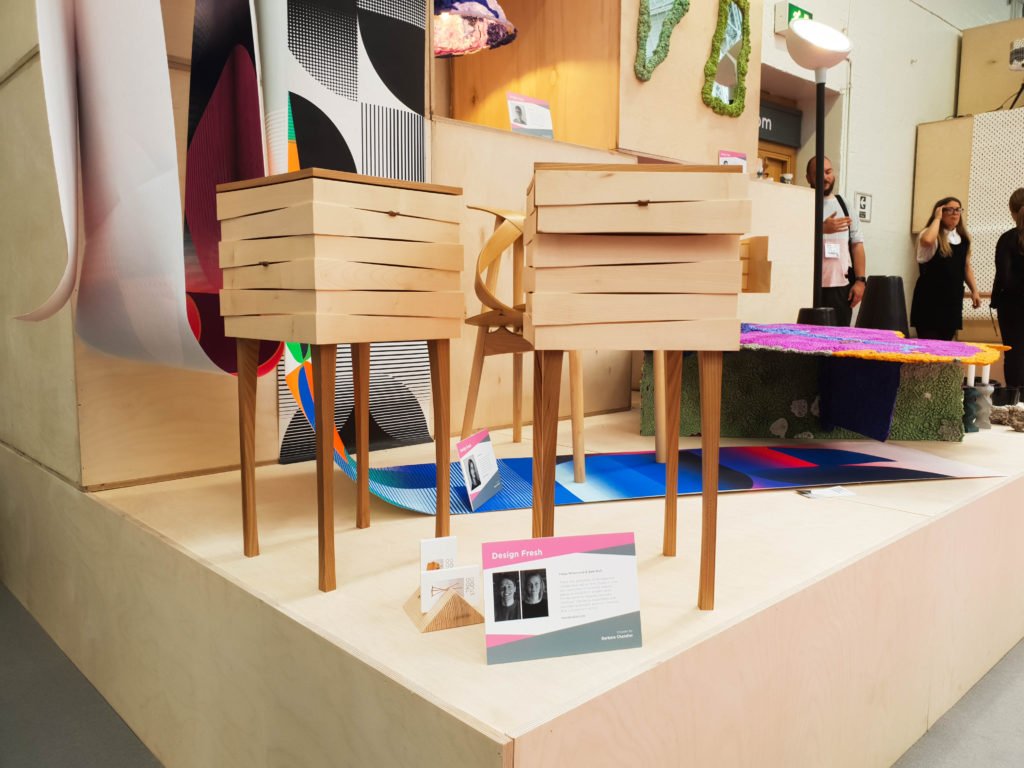 100% Design-13 Les Reveal Tables by Freya Whamond et Sam Bolt
