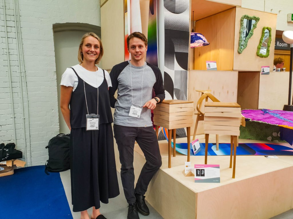 100% Design-14 Les Reveal Tables by Freya Whamond et Sam Bolt