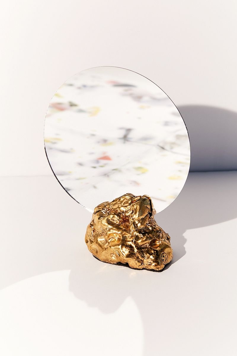 Objets déco tendances en métal miroir