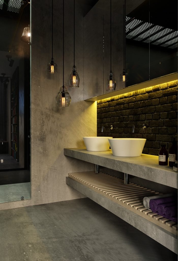 Toujours plus d'inspiration avec ces salles de bains industrielles