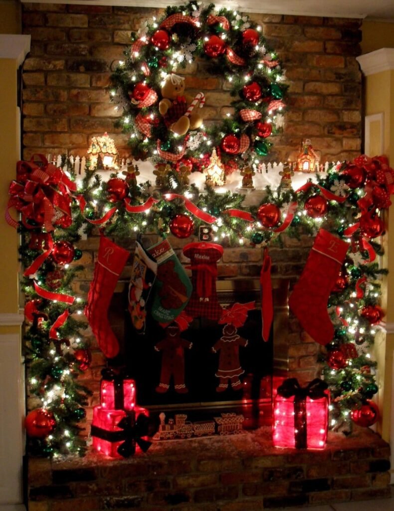 Décorer sa cheminée à Noël la démesure Décorer sa cheminée à Noël la démesure
