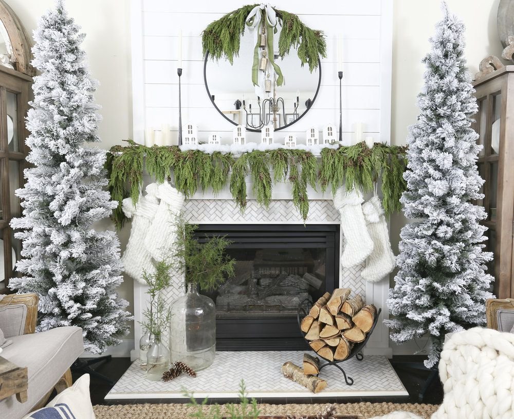 Décorer sa cheminée à Noël rester naturel Décorer sa cheminée à Noël rester naturel