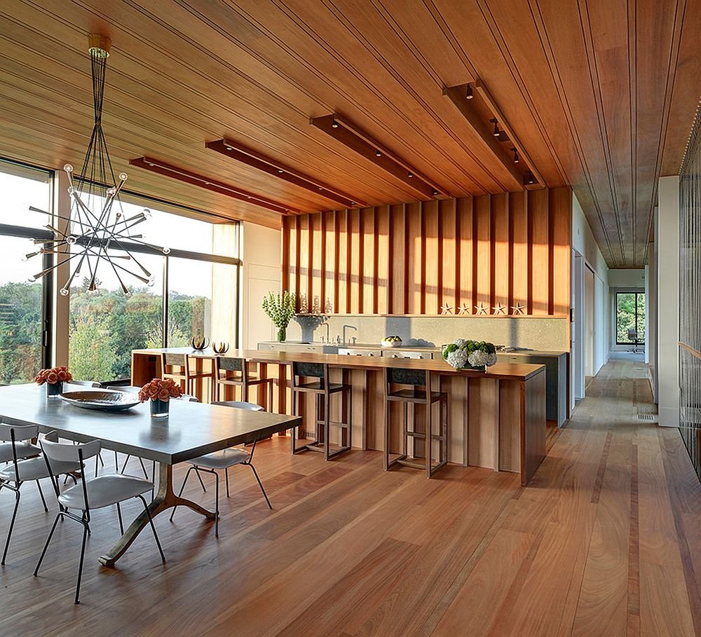 Un plafond en bois dans une cuisine moderne Un plafond en bois dans une cuisine moderne
