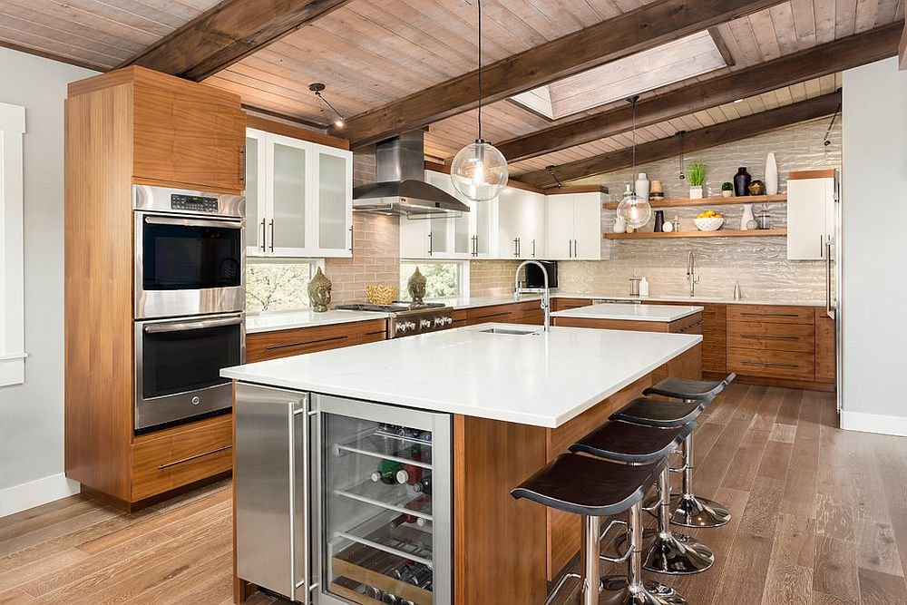 Un plafond en bois dans une cuisine moderne 2 Un plafond en bois dans une cuisine moderne 2