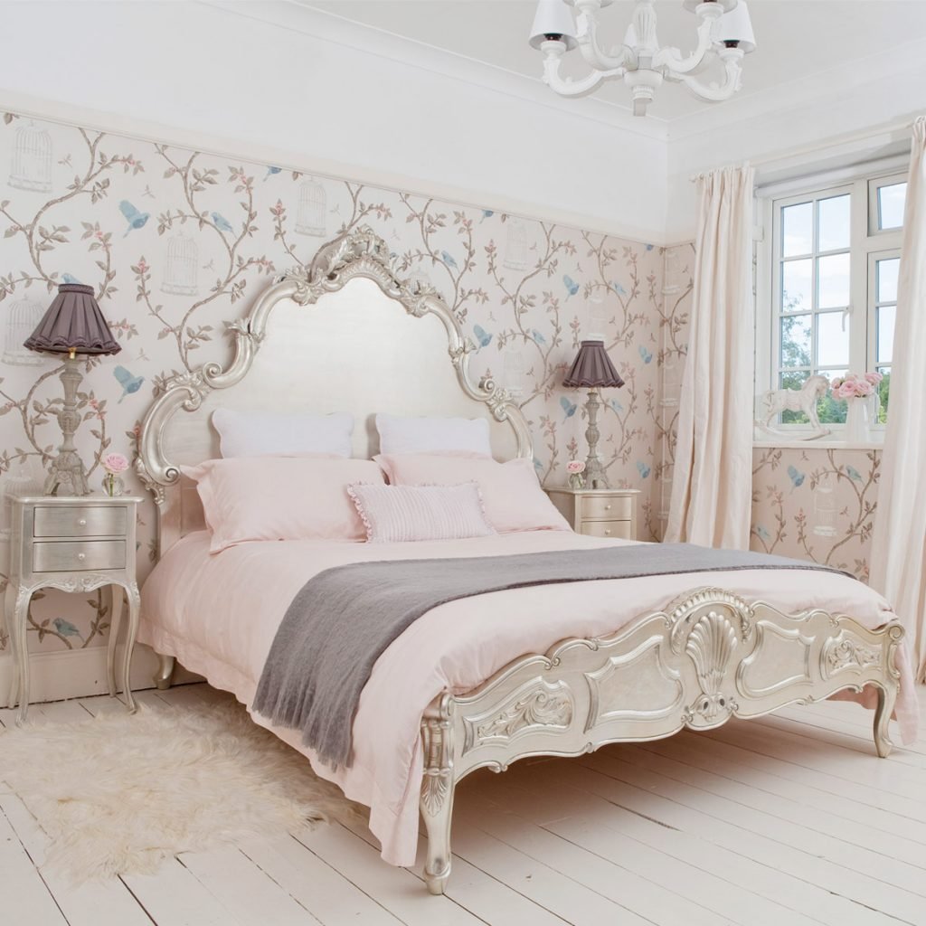 Décoration de chambre à la française la tête de lit Décoration de chambre à la française la tête de lit