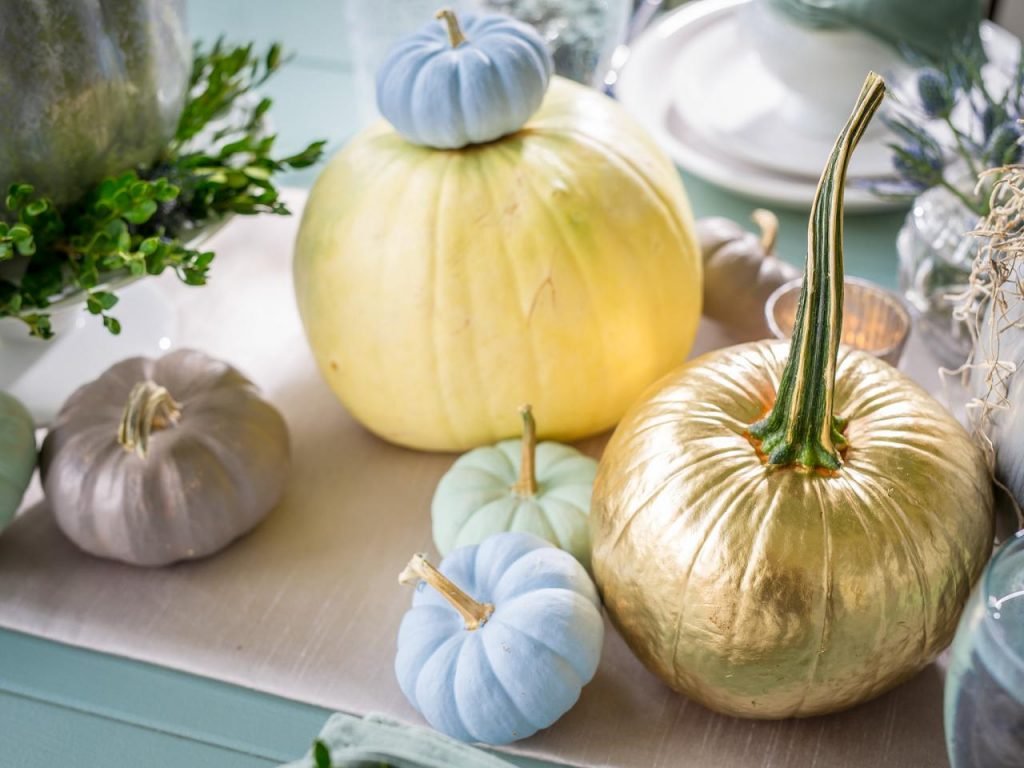 De citrouilles décoratives pastel