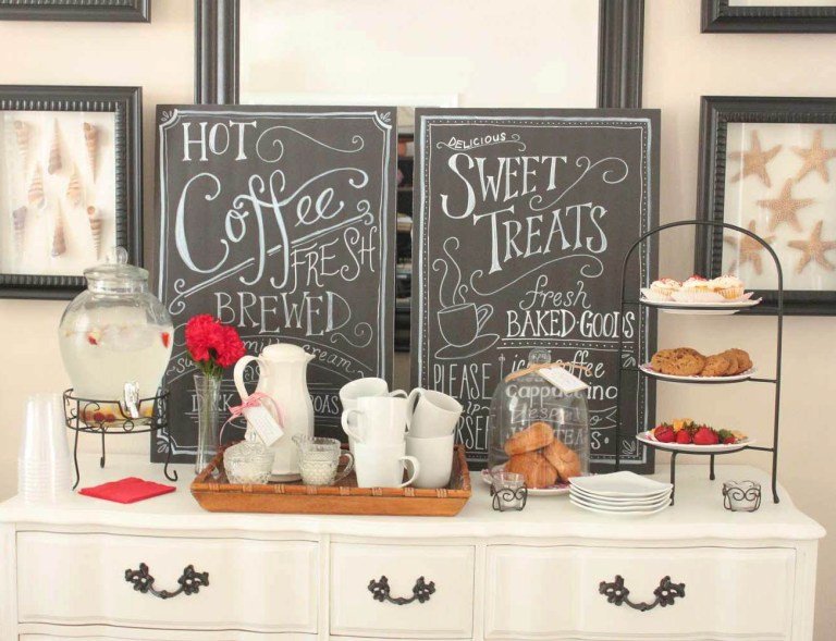 Une station de café simple et petite