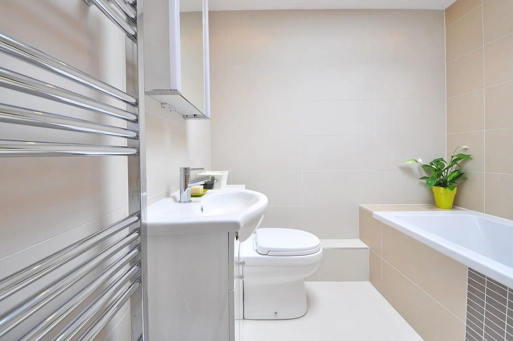 Comment choisir un porte serviettes chauffant pour votre salle de bain 1