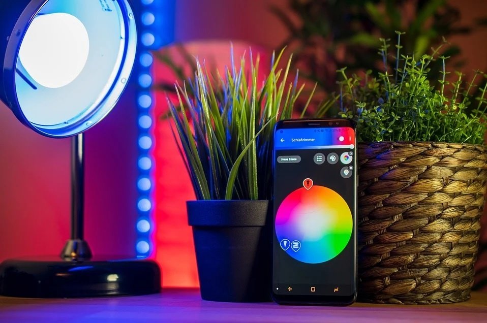 Installer des lampes intelligentes chez vous Installer des lampes intelligentes chez vous