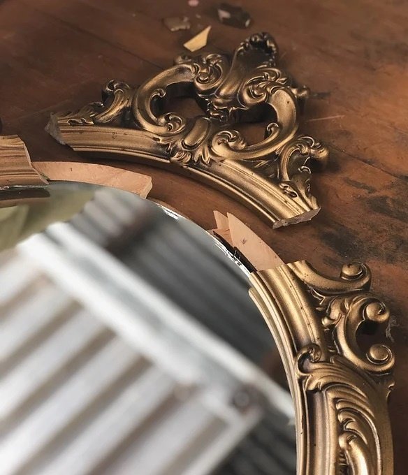 erreurs en décoration Feng Shui Miroirs brisés ou obstrués erreurs en décoration Feng Shui Miroirs brisés ou obstrués