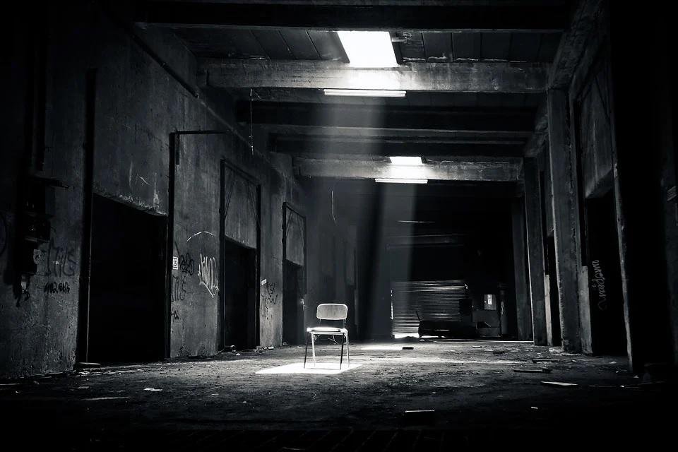 Créer une salle de colère ou rage room à la maison