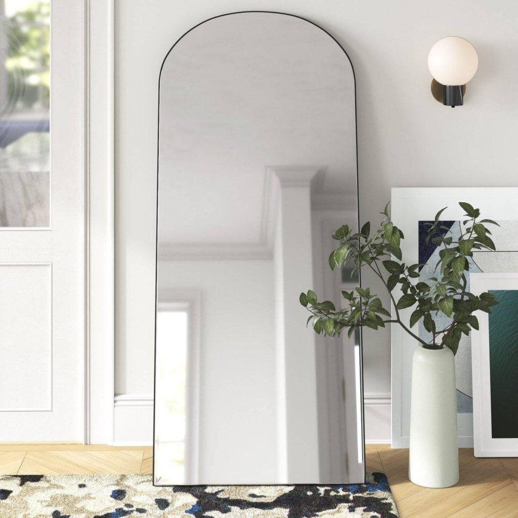 Un miroir surdimensionné