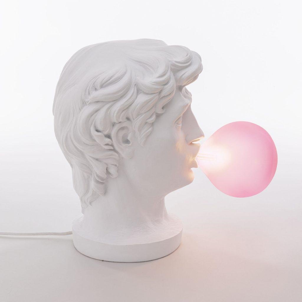 Tout savoir sur la lampe de table Wonder Cloud 1