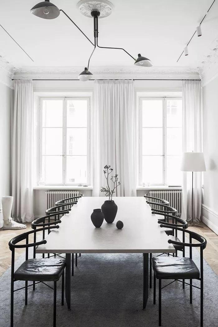 Ajoutez du contraste à votre décoration de style scandinave