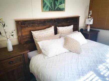 Comment fabriquer une tête de lit rustique en palettes