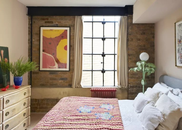 Investissez dans un petit lit douillet et cocooning