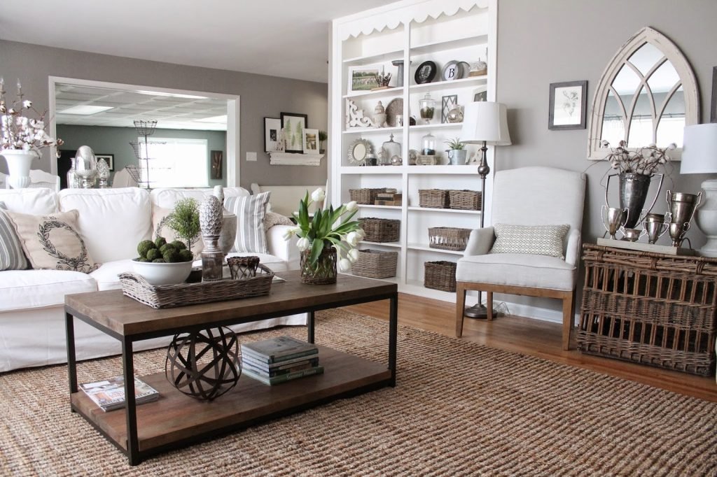 La couleur taupe est tip top pour les murs