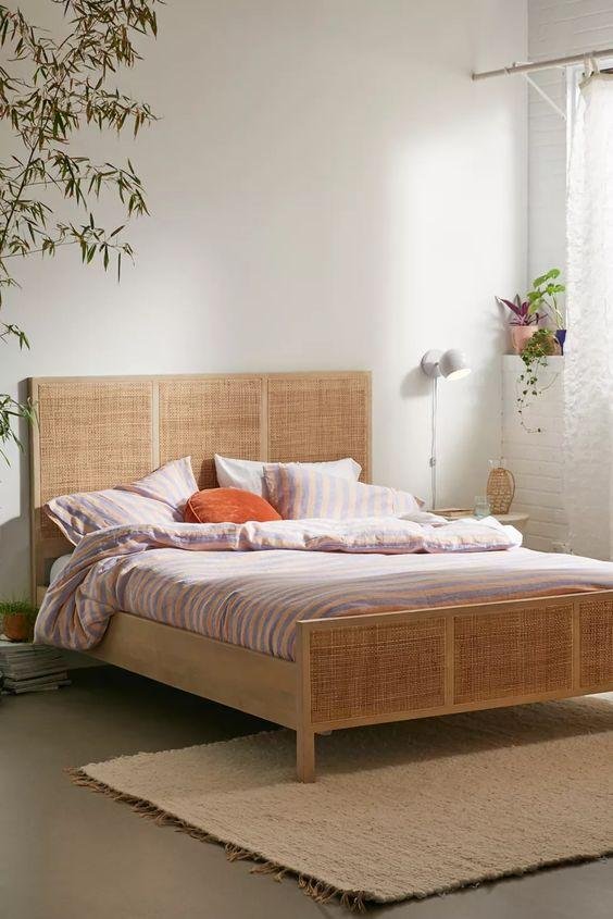 tete de lit en rotin 1