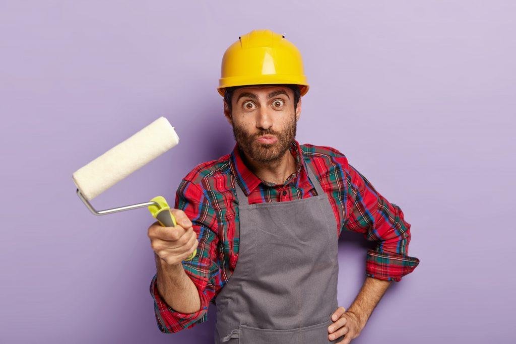 Comment bien choisir un peintre pour repeindre sa maison