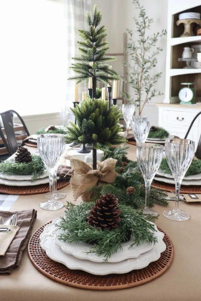 Des décorations de table de Noël inspirées par la nature