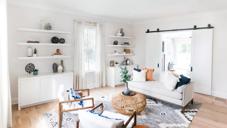 Mélange de matériaux, de textures et d'accents dans les motifs
