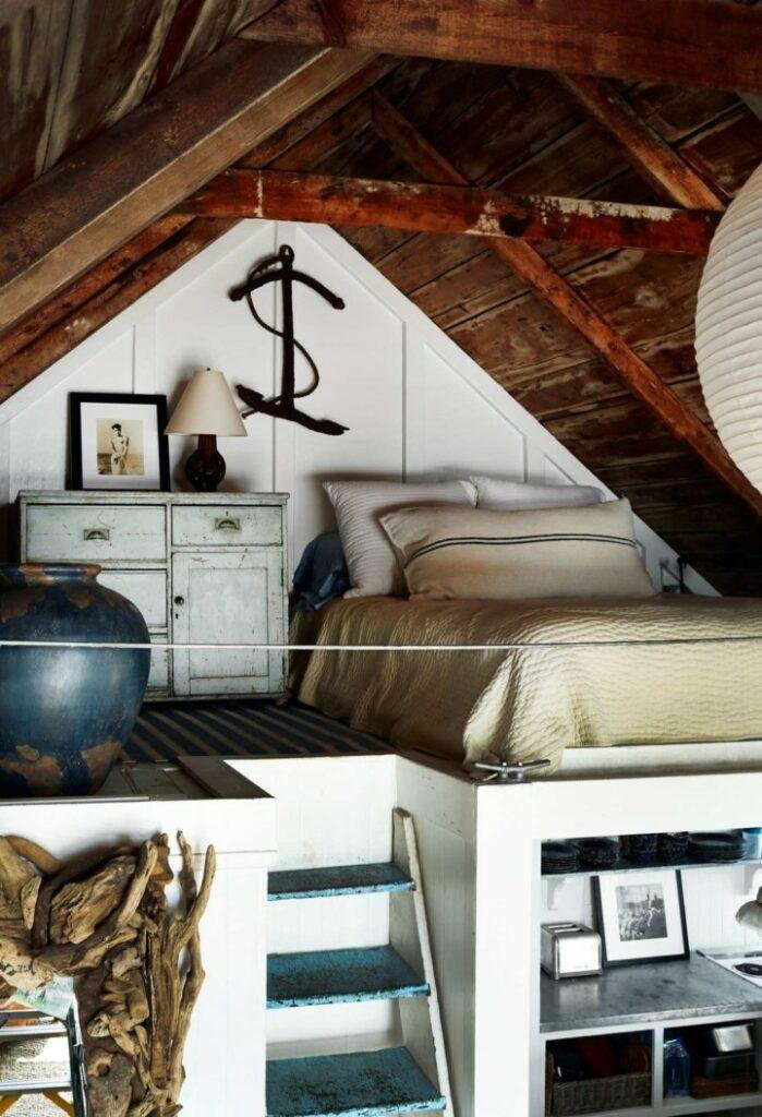 Le Loft un espace de couchage confortable avec vue sur l'eau