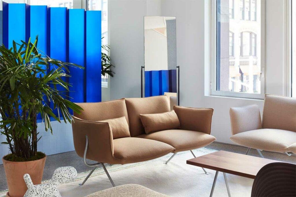 Décoration bleu électrique et couleurs neutres 