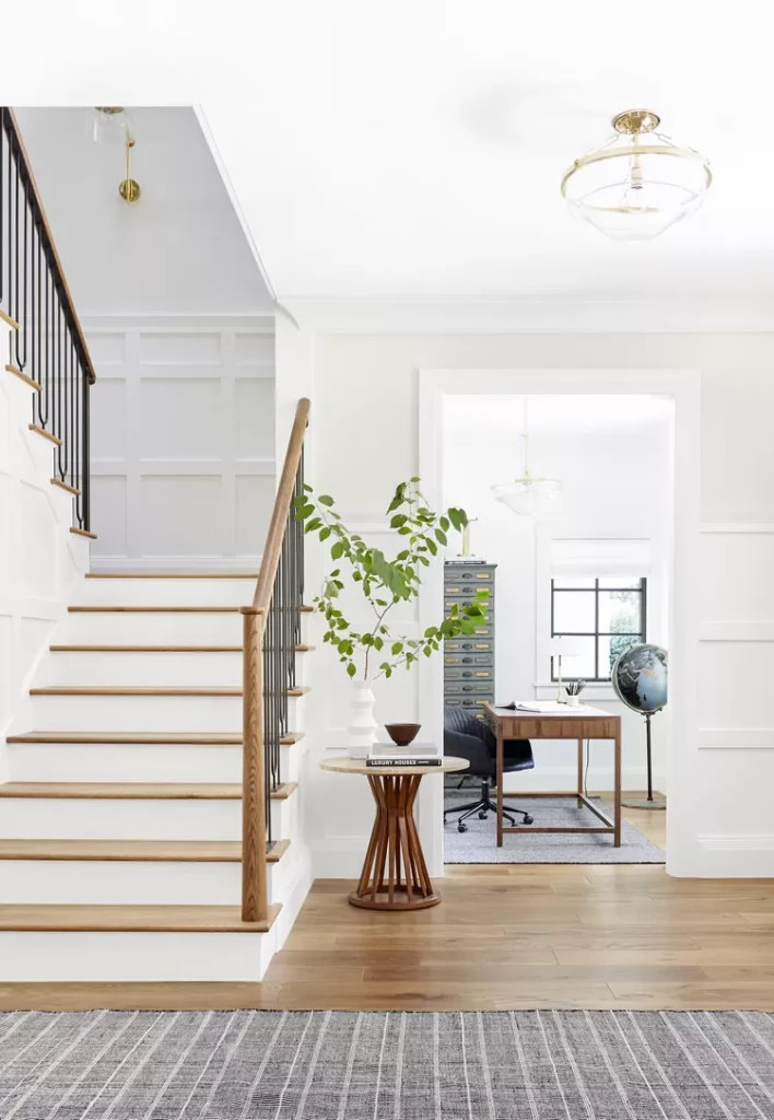 La reine des astuces minimalistes : retirez les objets du sol