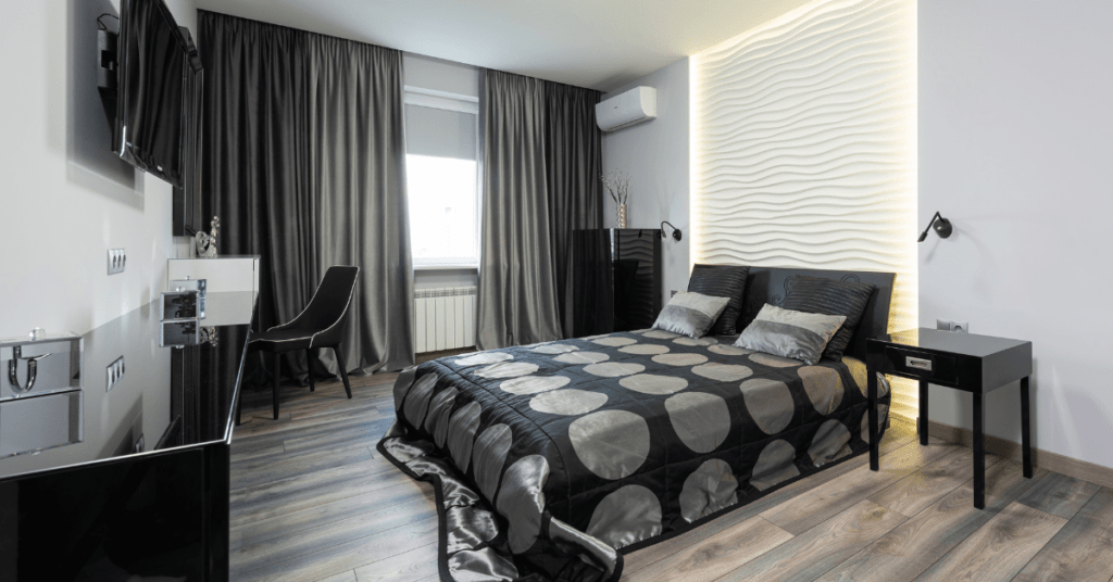 Accentuer avec des meubles de chambre noirs