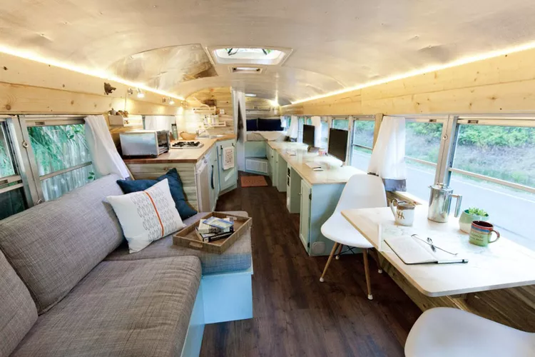 La liberté version Silicon Valley bus maison tiny house