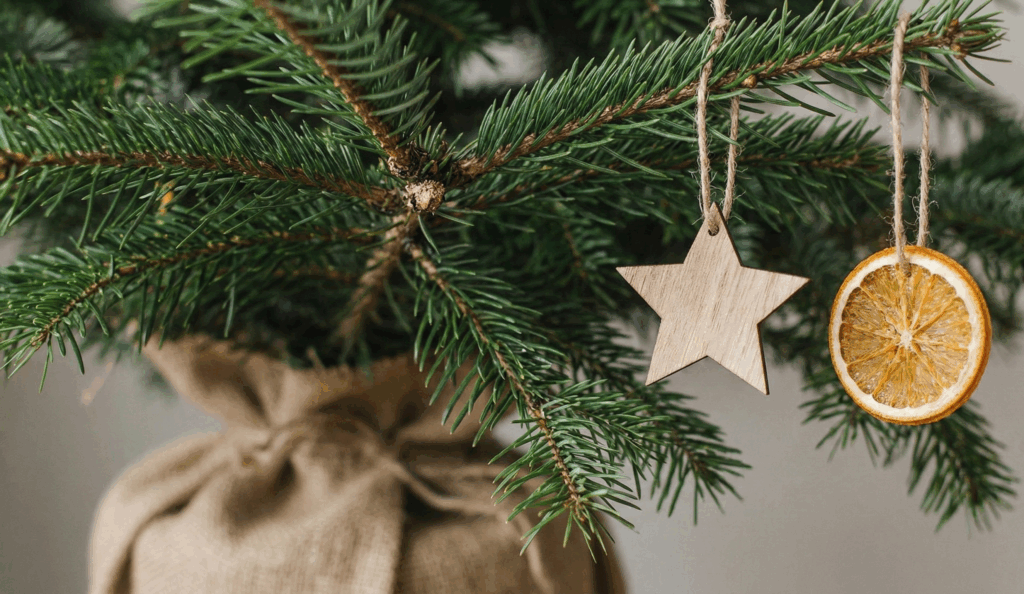 Le sapin naturel ou artificiel