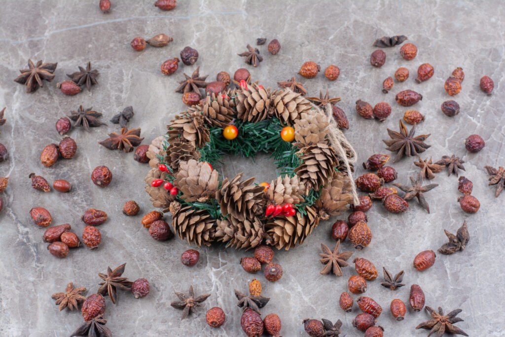 couronne de Noël en pommes de pin couronne de Noël en pommes de pin